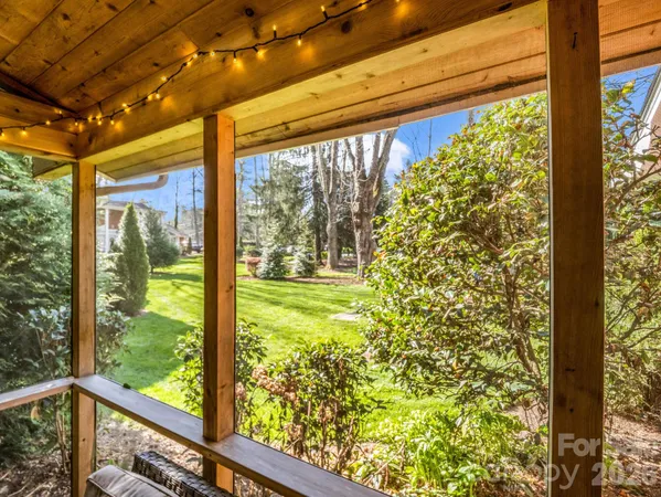 $249,900 | 101 Boyd Drive, Unit 2A, Flat Rock, NC 28731