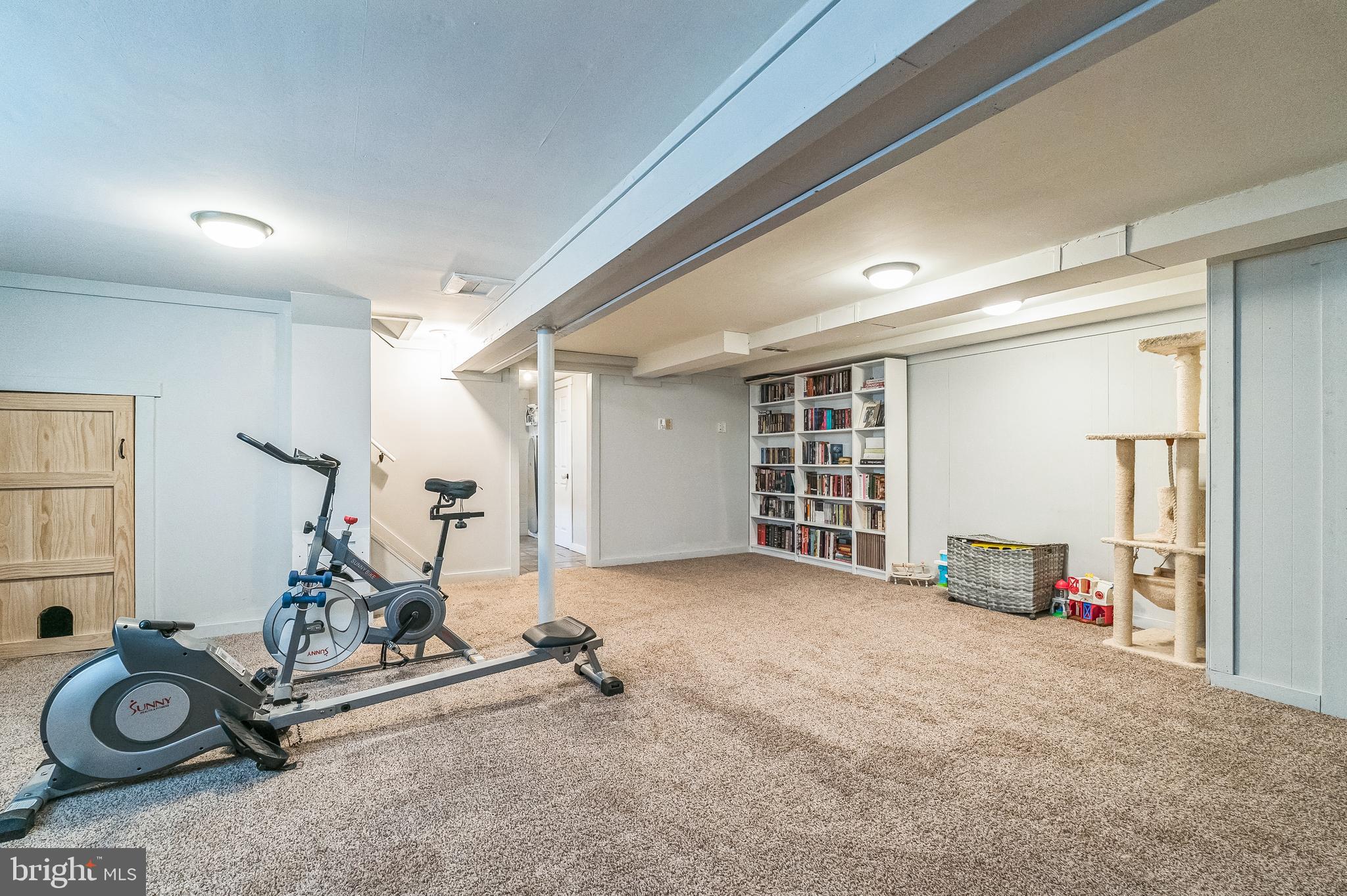 1033 Surrey Road Philadelphia, PA 19115 - Photo 24 of 41