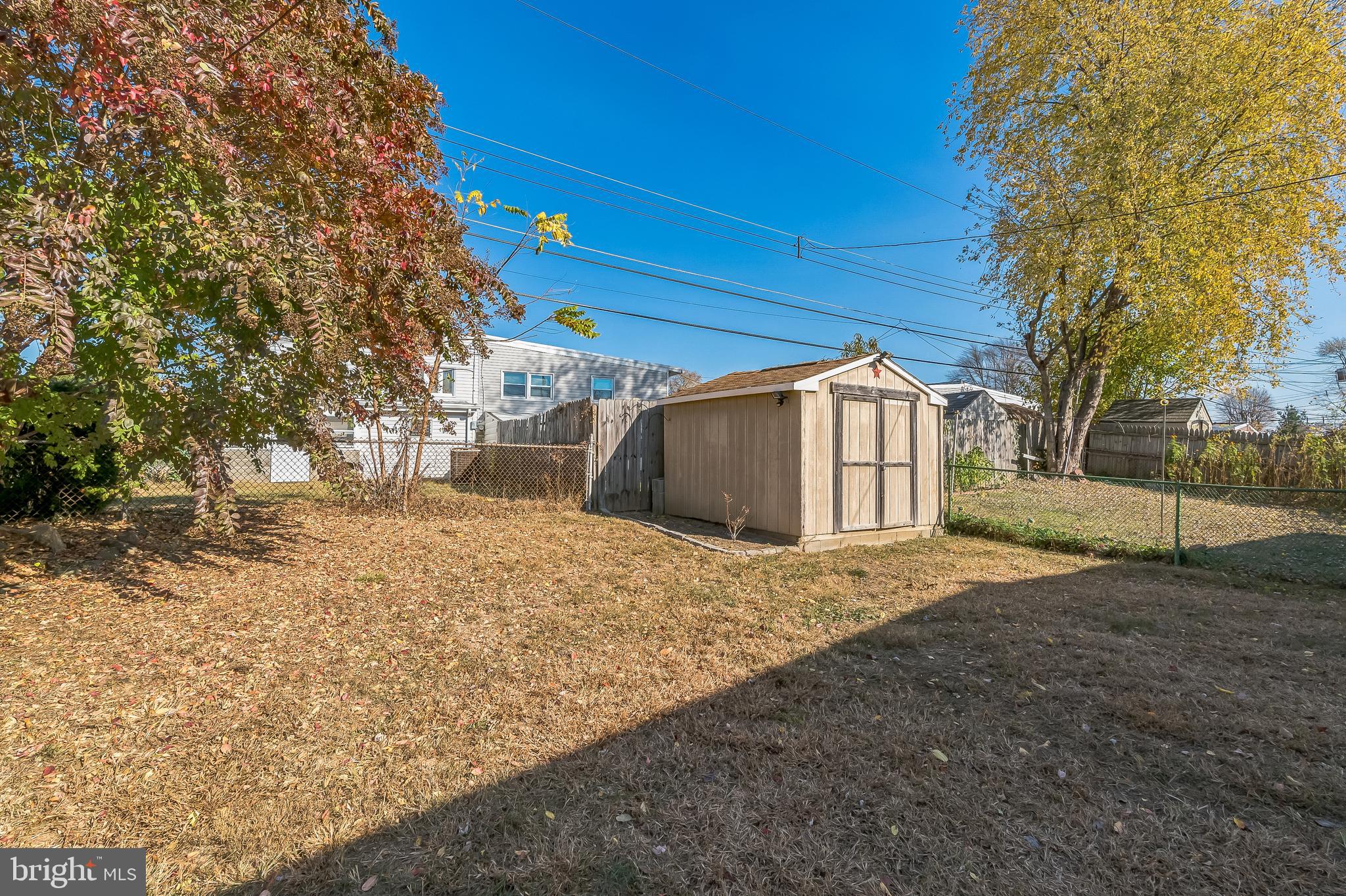 1033 Surrey Road Philadelphia, PA 19115 - Photo 38 of 41 Fenced in yard