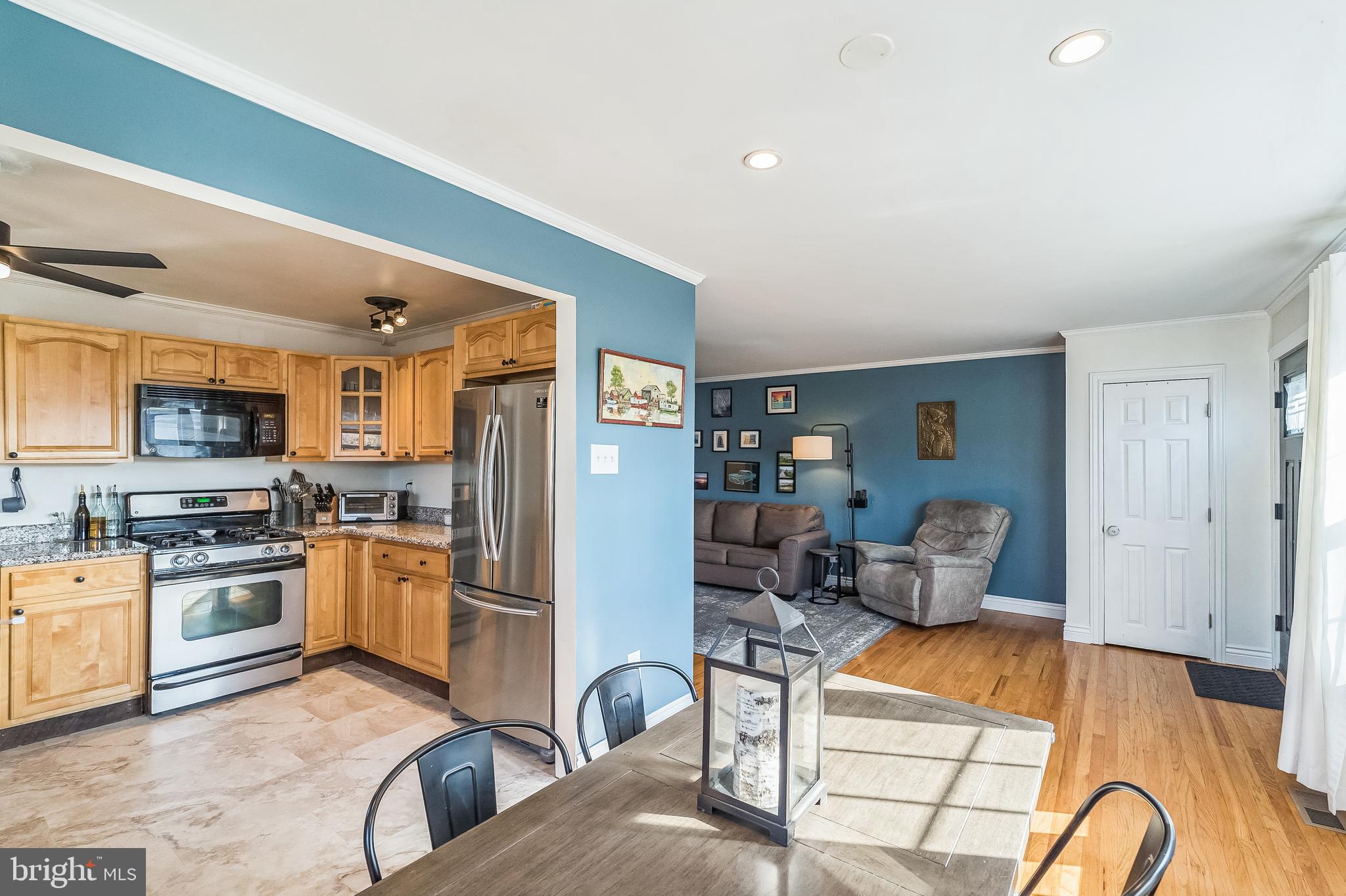 1033 Surrey Road Philadelphia, PA 19115 - Photo 7 of 41 Open Floor Plan