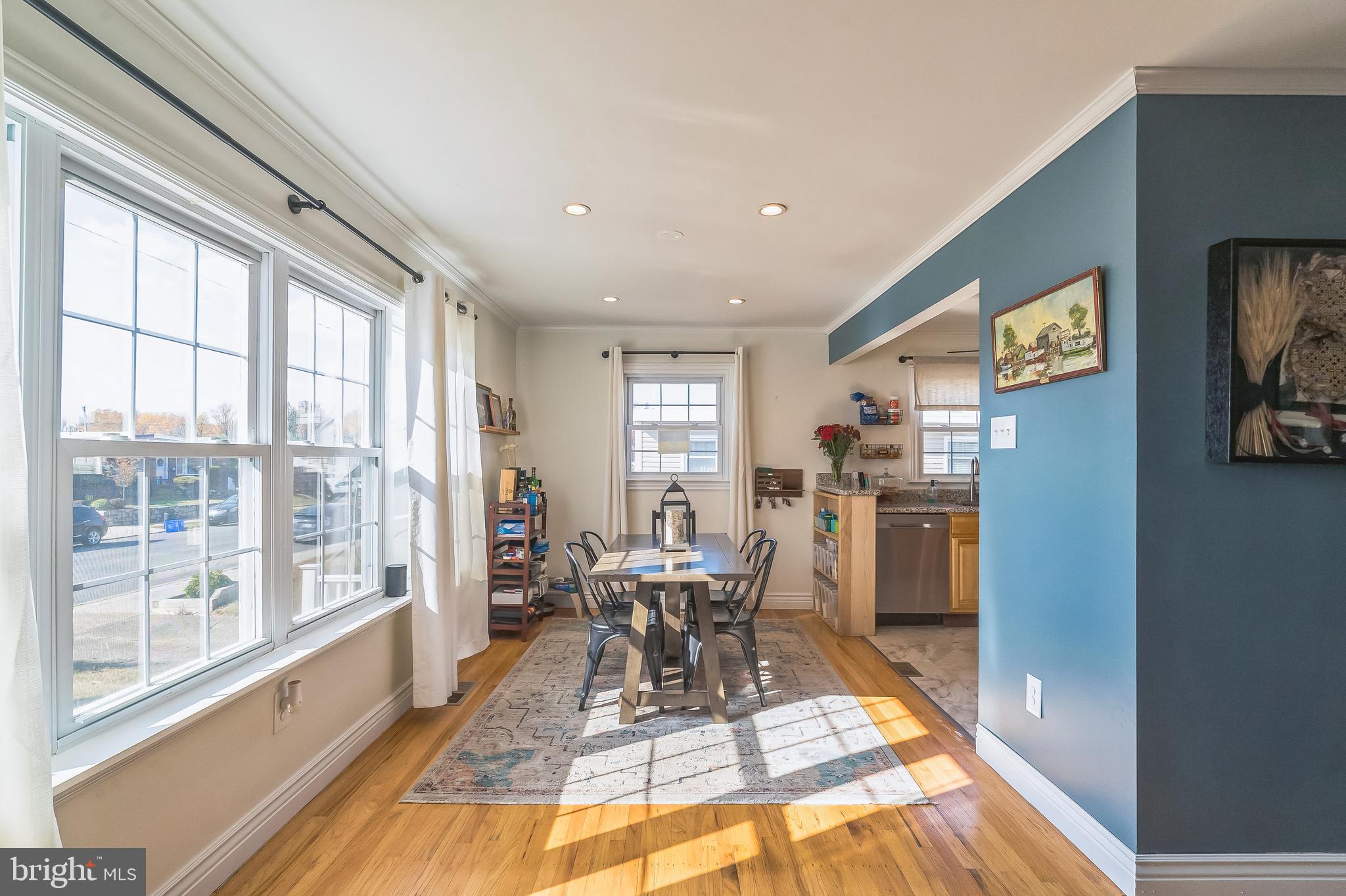 1033 Surrey Road Philadelphia, PA 19115 - Photo 8 of 41