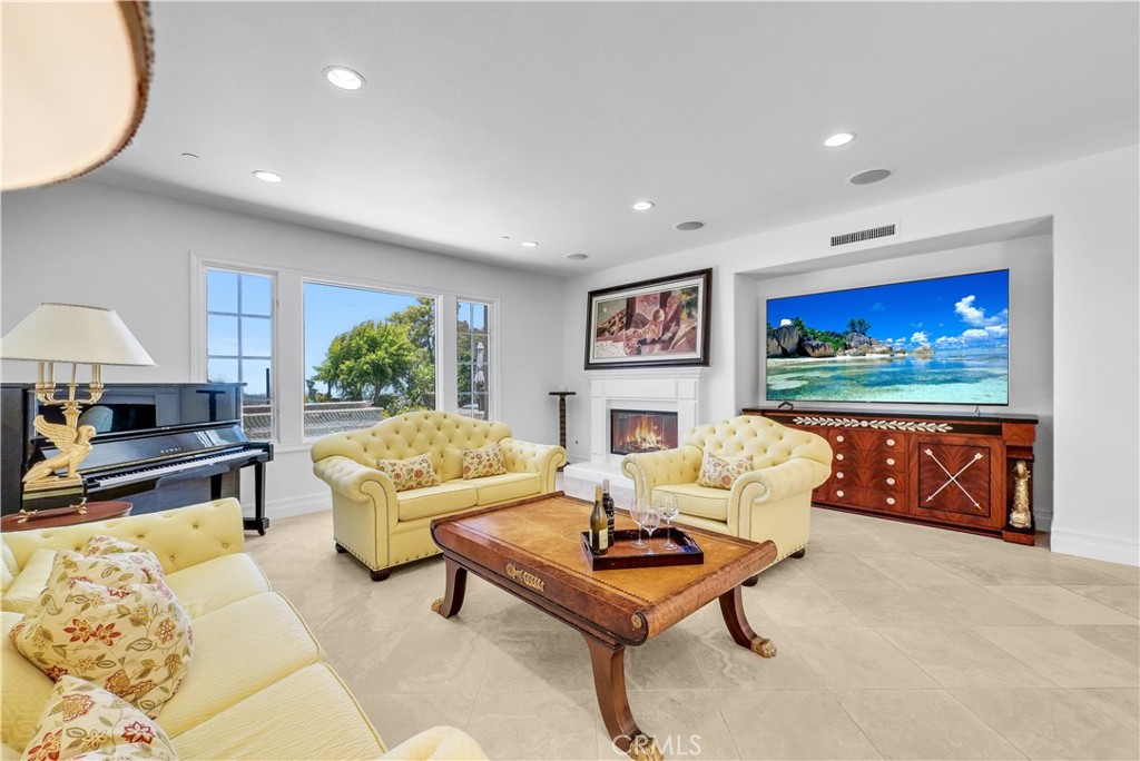 25 Village Way Irvine, CA 92603 - Photo 17 of 53