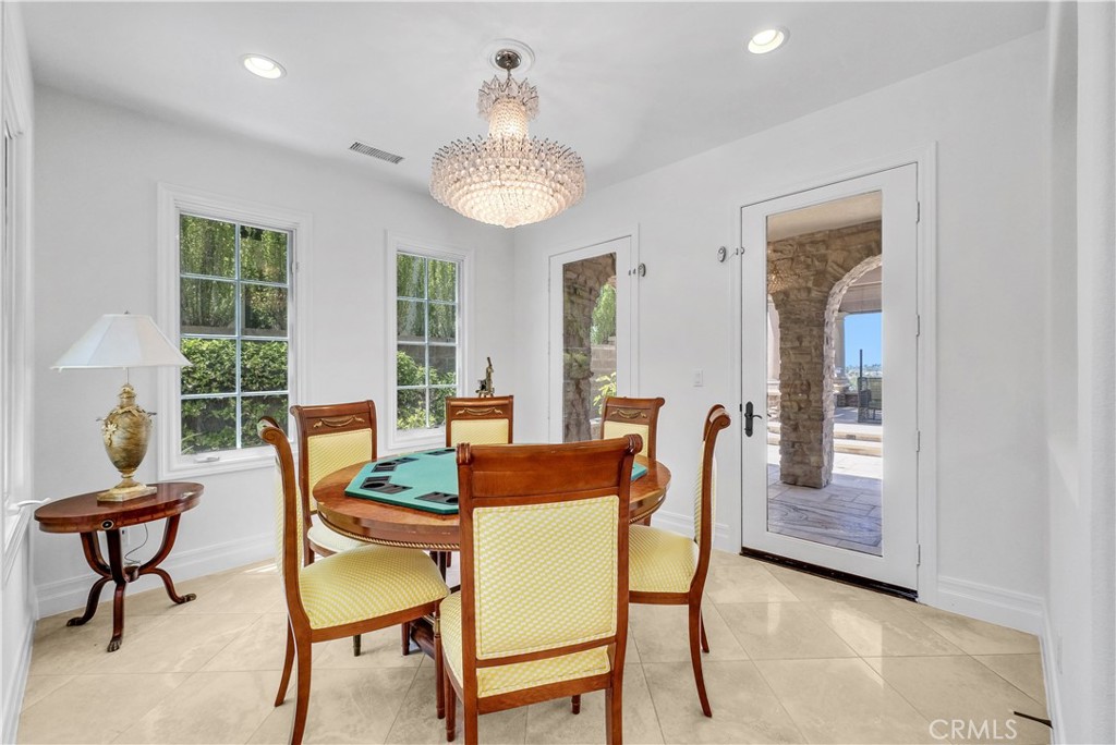 25 Village Way Irvine, CA 92603 - Photo 18 of 53