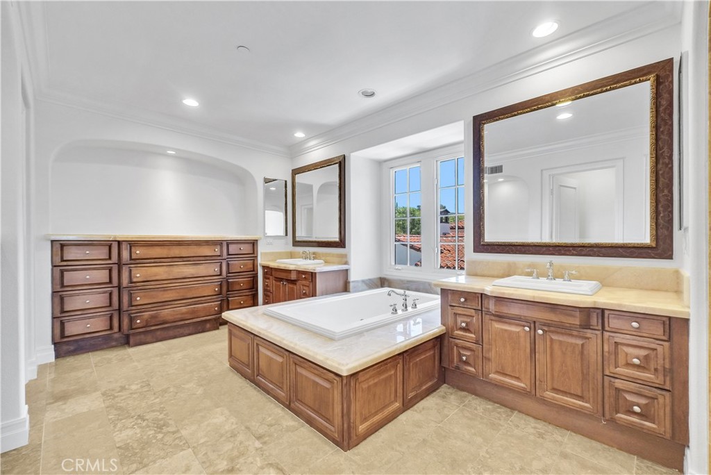 25 Village Way Irvine, CA 92603 - Photo 38 of 53