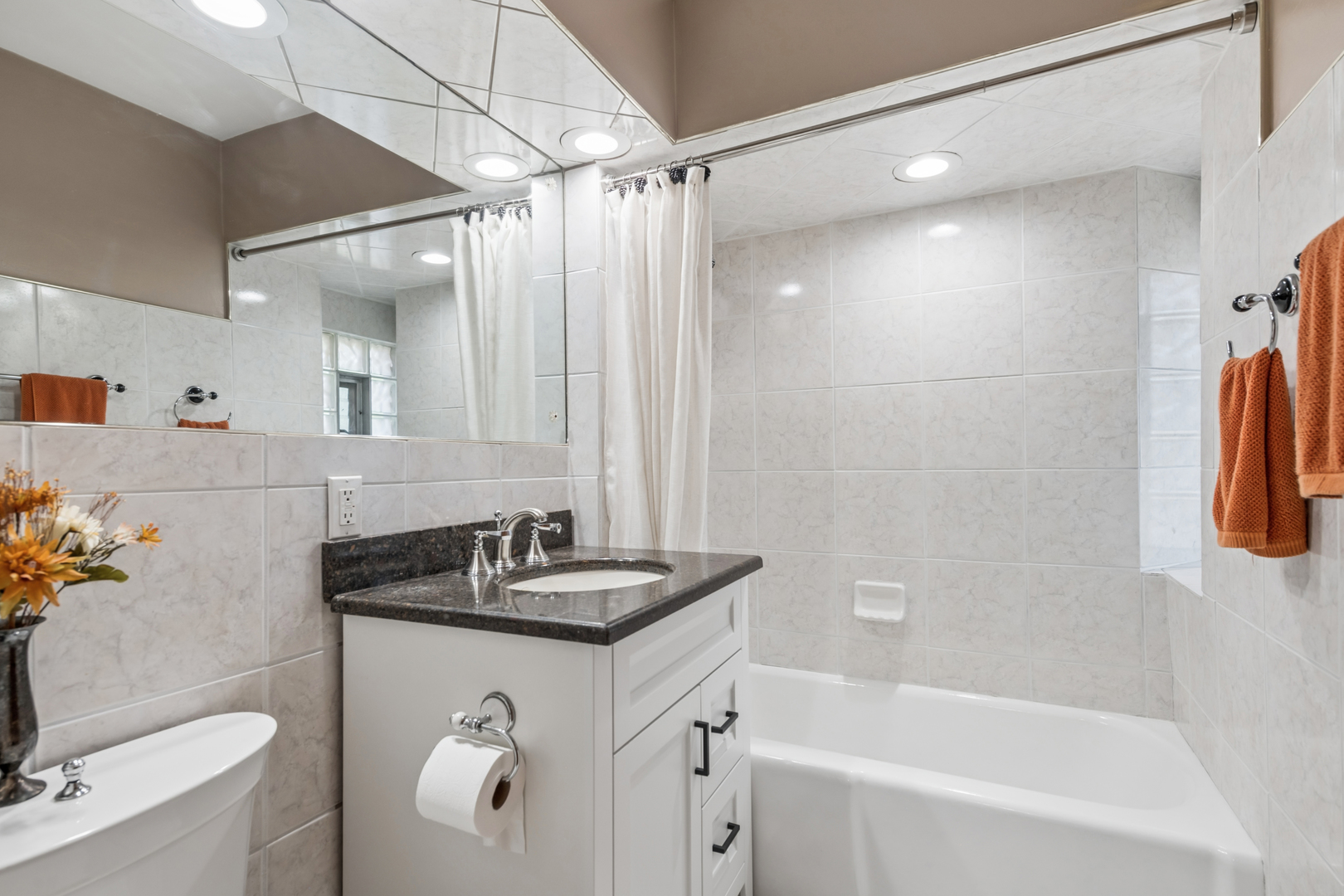 192 Waubansee Road Riverside, IL 60546 - Photo 19 of 31