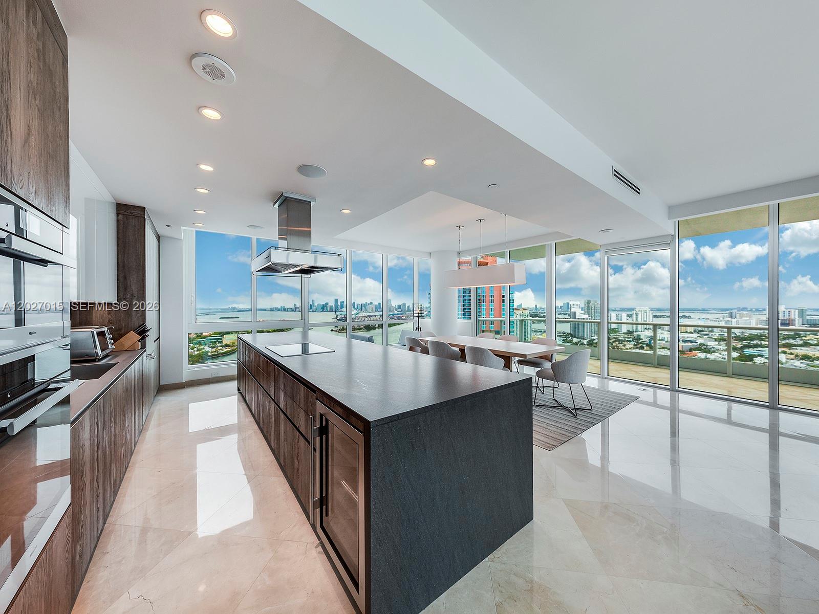 100 South Pointe Drive, Unit 3407 Miami Beach, FL 33139 - Photo 3 of 25