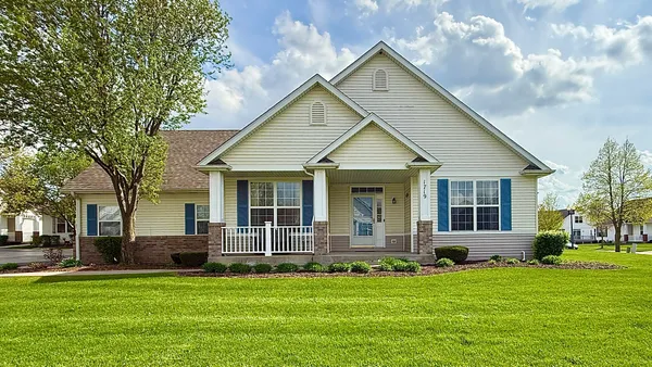 $329,900 | 1719 Devonshire Lane, Shorewood, IL 60404