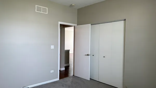 $329,900 | 1719 Devonshire Lane, Shorewood, IL 60404