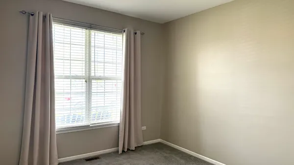 $329,900 | 1719 Devonshire Lane, Shorewood, IL 60404