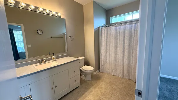$329,900 | 1719 Devonshire Lane, Shorewood, IL 60404