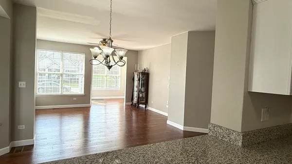 $329,900 | 1719 Devonshire Lane, Shorewood, IL 60404