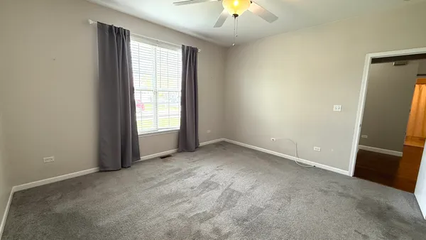 $329,900 | 1719 Devonshire Lane, Shorewood, IL 60404