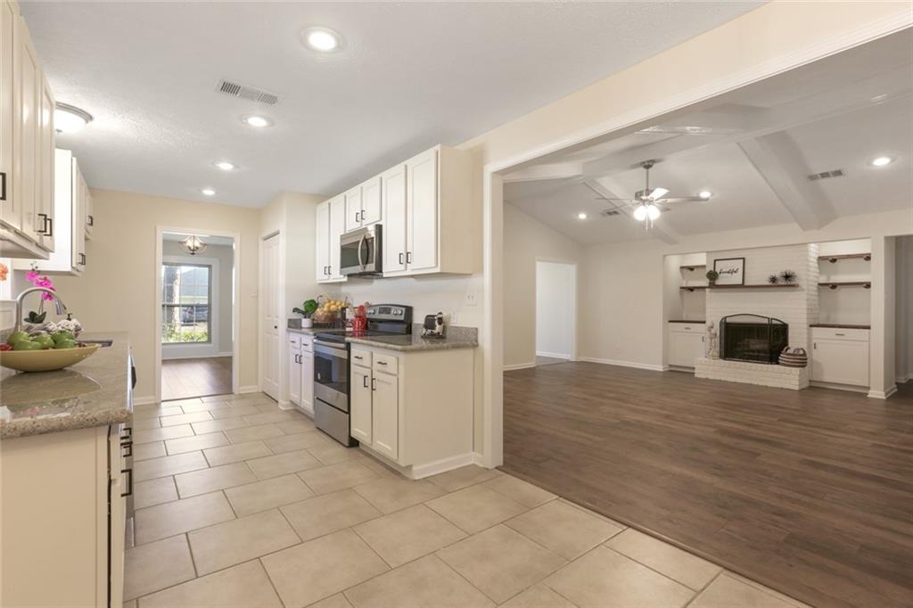 313 Devon Road Laplace, LA 70068 - Photo 8 of 31 Gallery Image 8