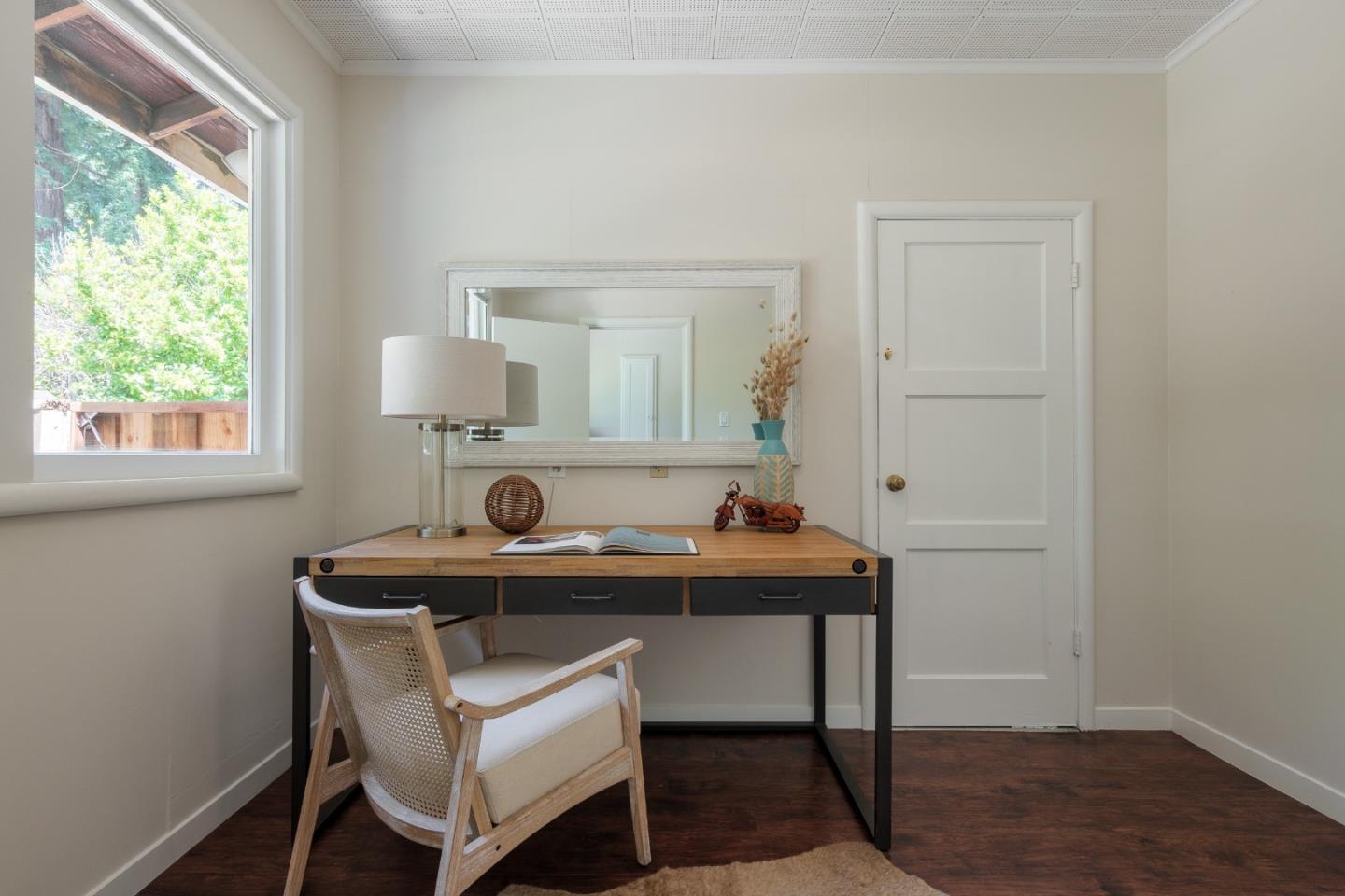 153 Toyon Road Atherton, CA 94027 - Photo 14 of 26 Gallery Image 14