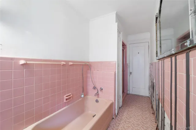 $669,000 | 1 Glenwood Avenue, New Rochelle, NY 10801