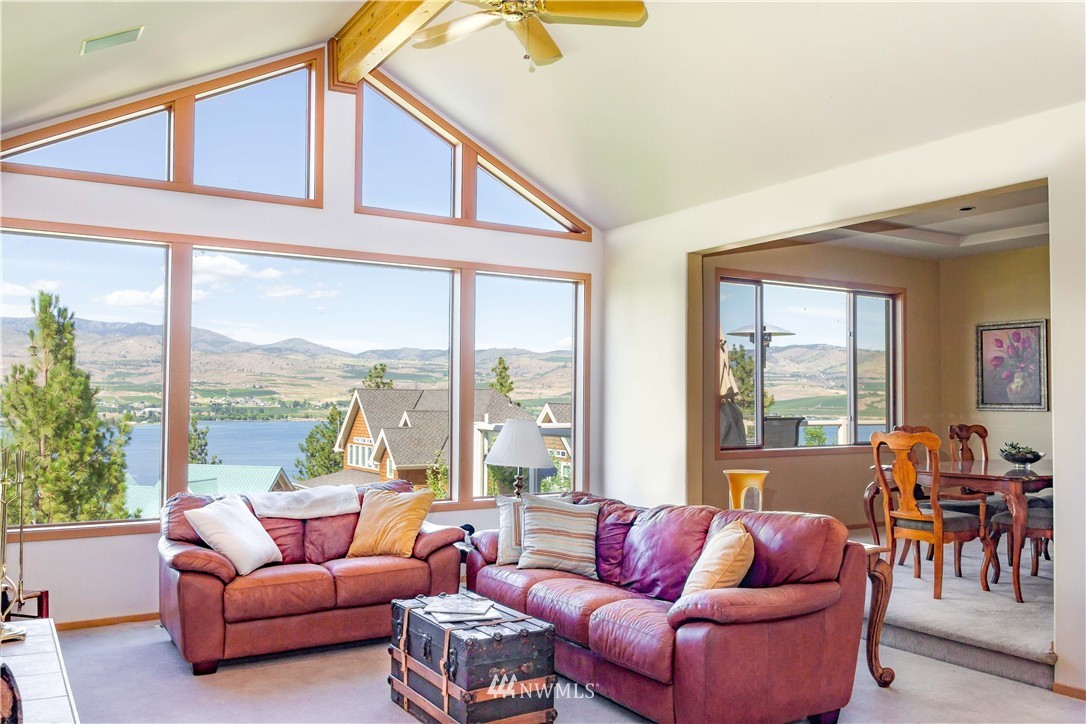 4611 South Lakeshore Road Chelan, WA 98816 - Photo 5 of 25 Gallery Image 5