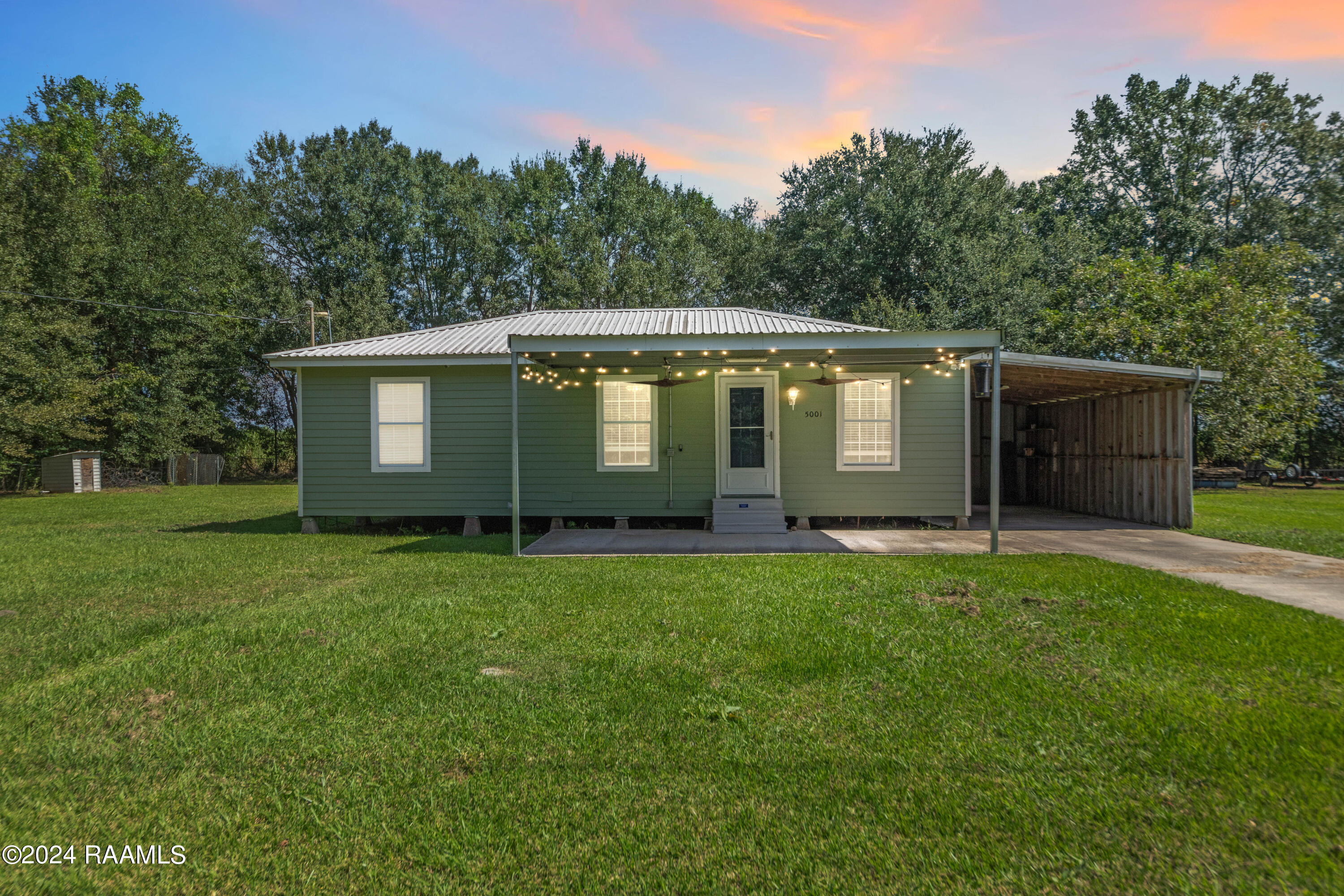 5001 Rutten Rill Road Jeanerette, LA 70544 - Photo 15 of 15 twilight