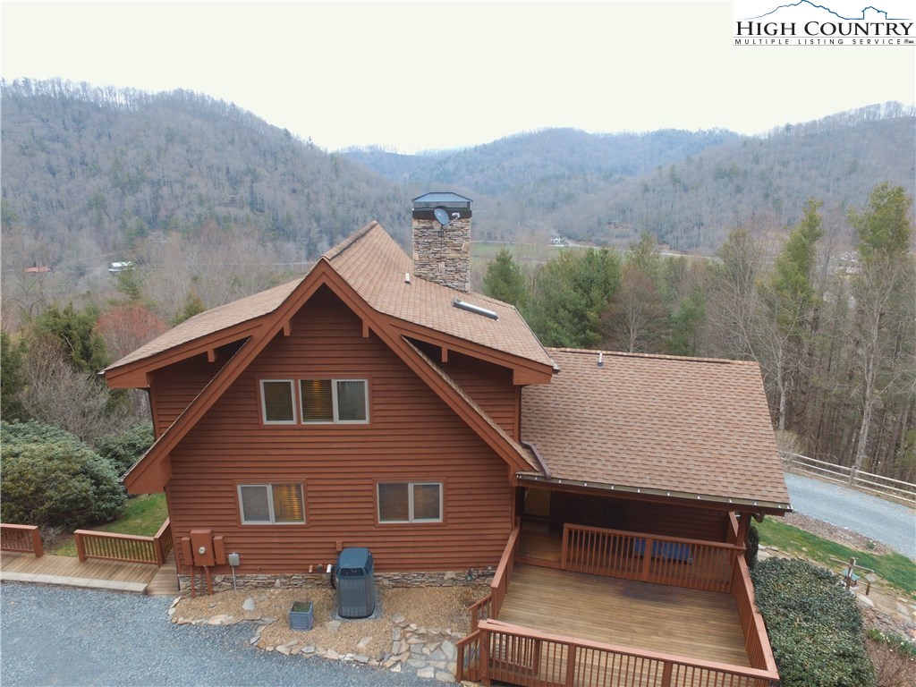 155 Ironweed Road Sugar Grove, NC 28679 - Photo 2 of 29 Gallery Image 2