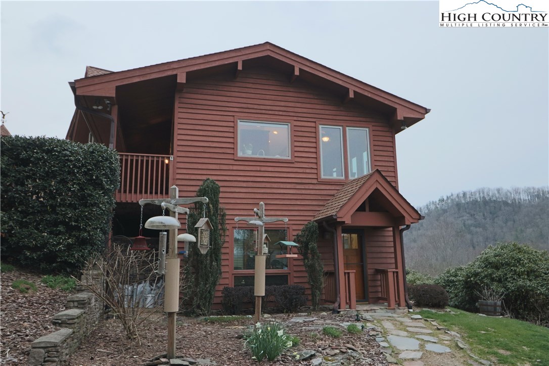 155 Ironweed Road Sugar Grove, NC 28679 - Photo 5 of 29 Gallery Image 5