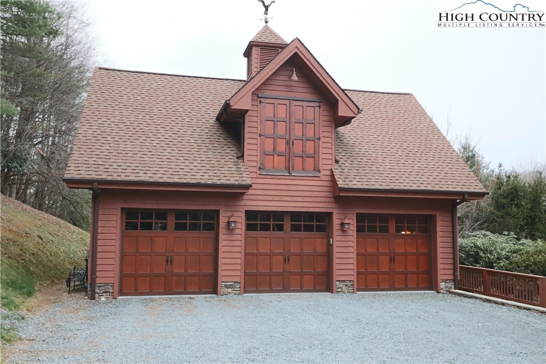 155 Ironweed Road Sugar Grove, NC 28679 - Photo 7 of 29 Gallery Image 7