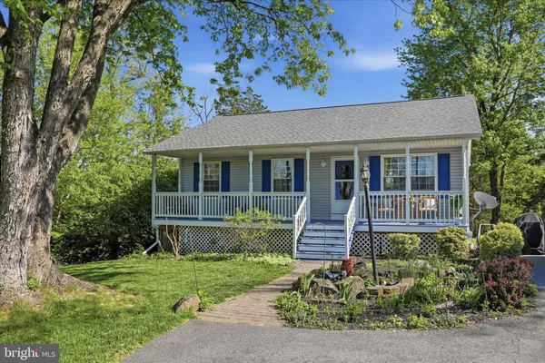 $375,000 | 380 Granny Smith Road, Linden, VA 22642