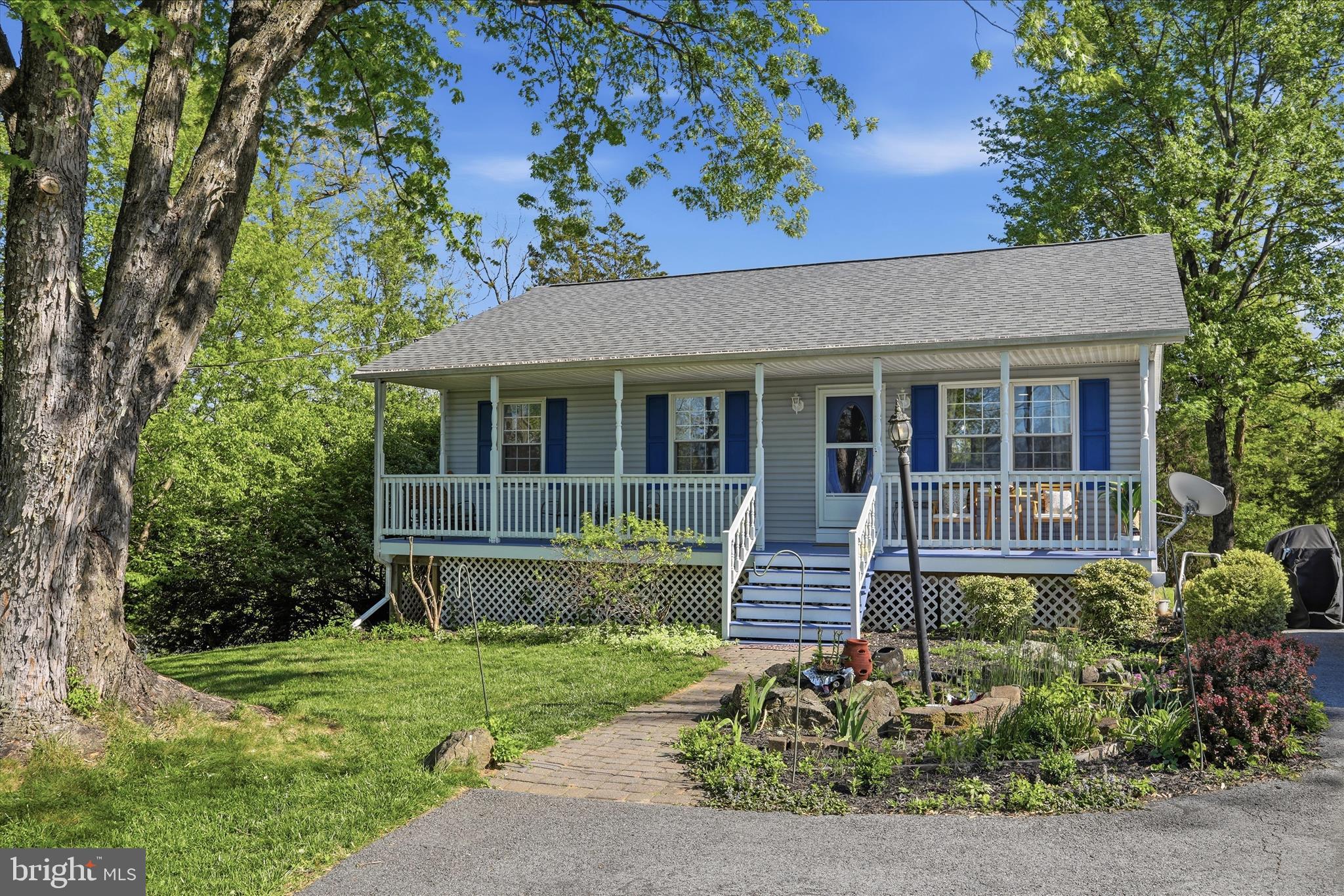 380 Granny Smith Road Linden, VA 22642 - Photo 1 of 31