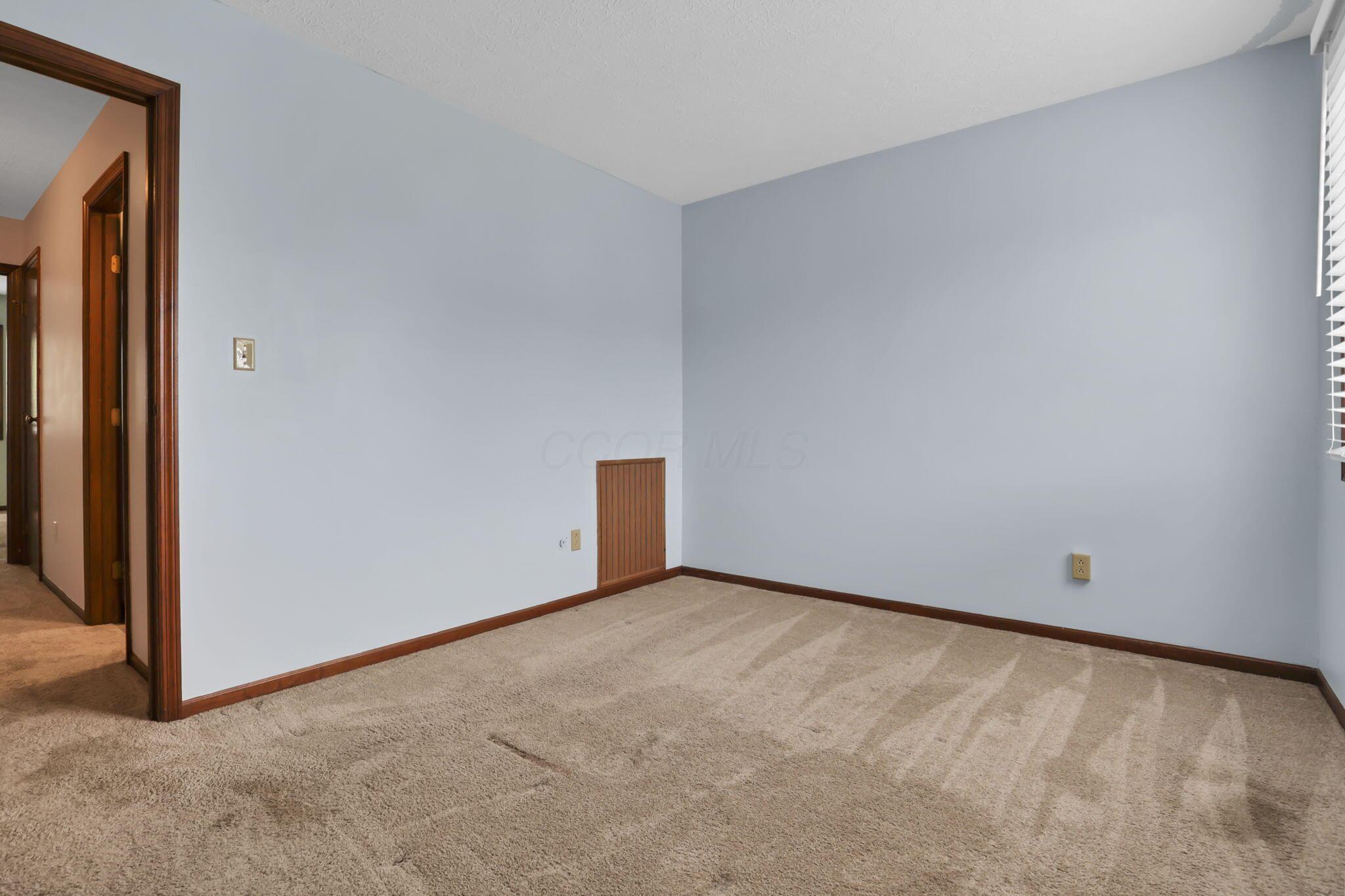 2014 Queensgate Lane Columbus, OH 43235 - Photo 11 of 26 21-web-or-mls-0N4A5819
