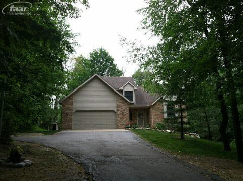 84 Jayne Road Fenton, MI 48430 - Photo 1 of 29 20356433.JPG