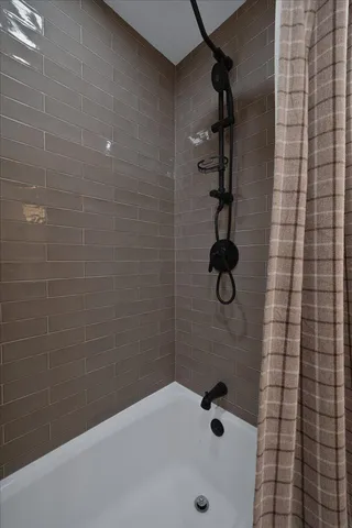 $650,000 | 9212 Greenwood Avenue, Munster, IN 46321