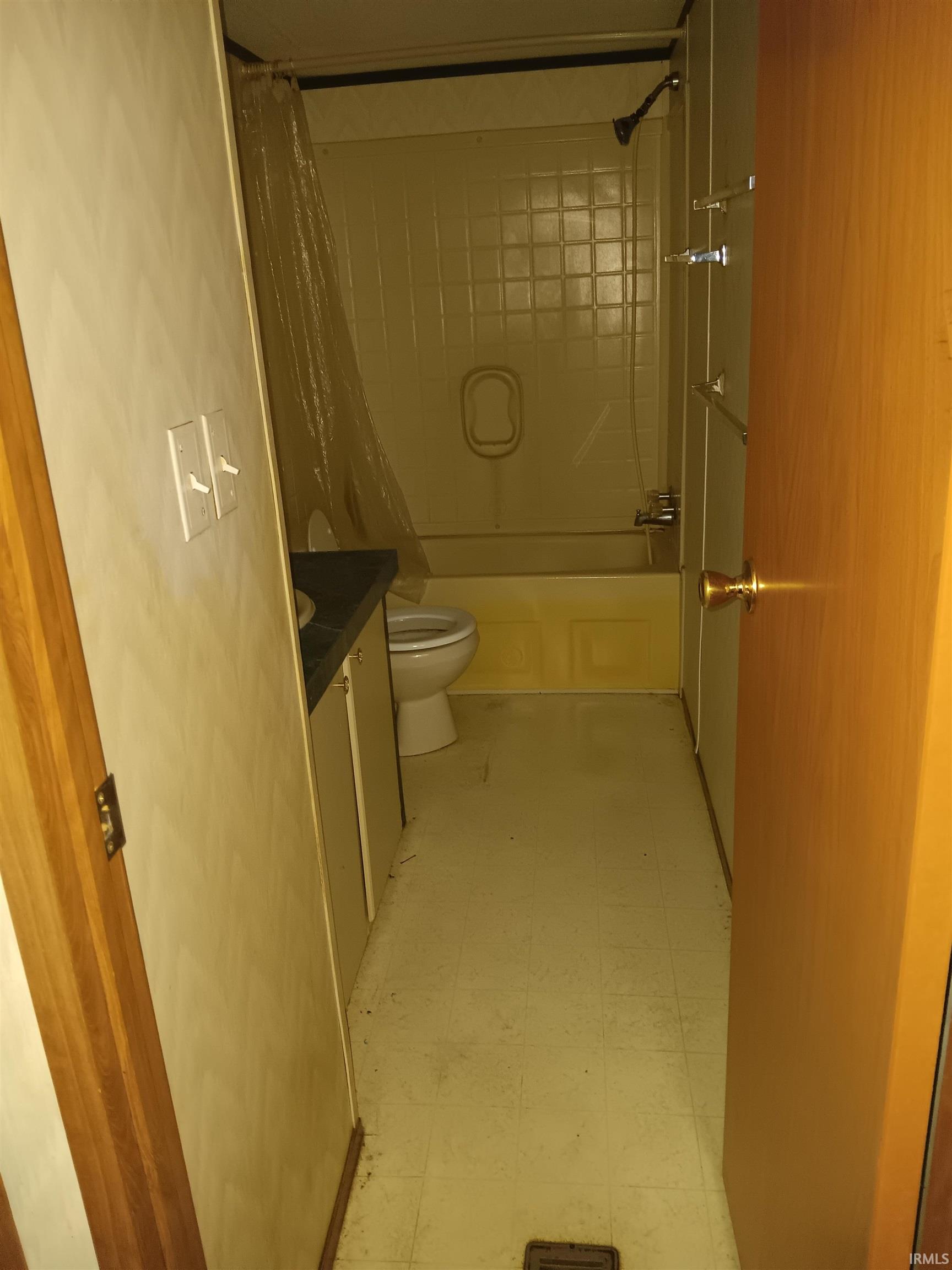 104 East In Street Holland, IN 47541 - Photo 7 of 36