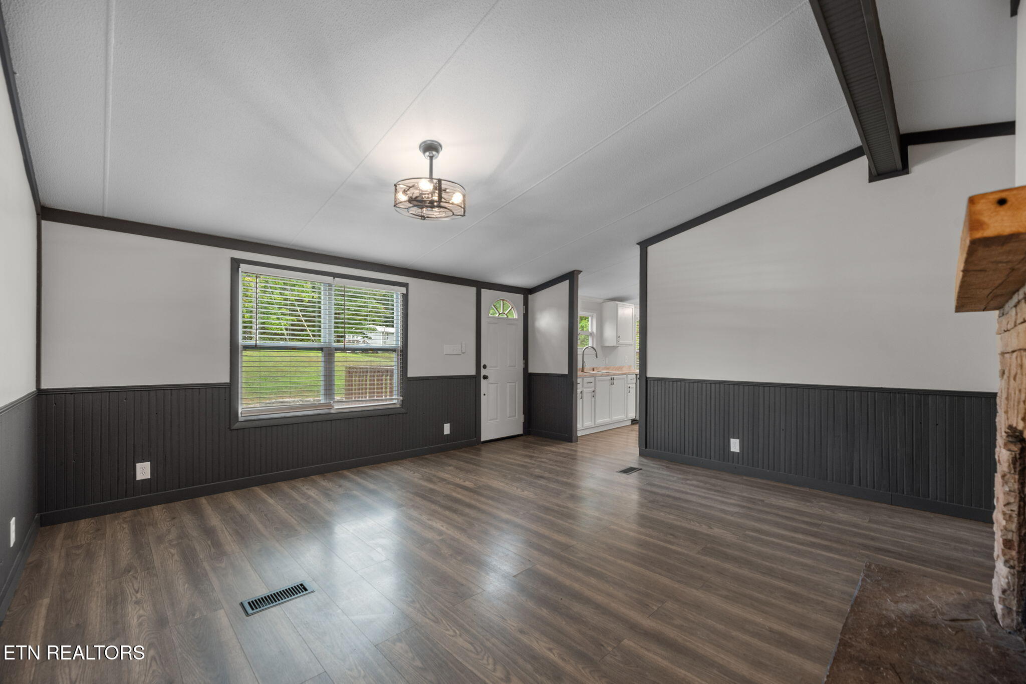 9906 Heiskell Road Heiskell, TN 37754 - Photo 6 of 40 6-web-or-mls-Hskll9906 (72)
