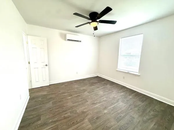 $1,550 | 729 5th Street, Gretna, LA 70053