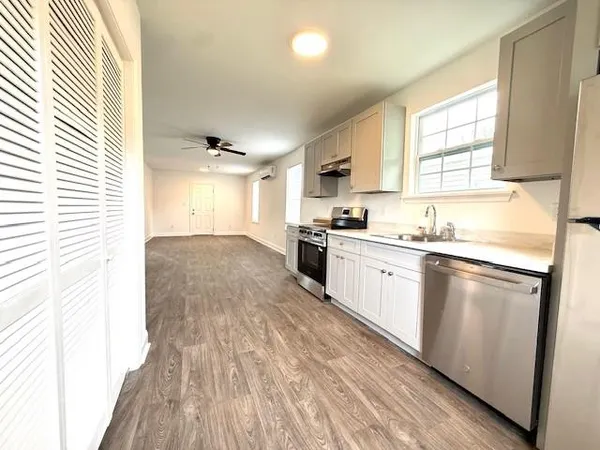 $1,550 | 729 5th Street, Gretna, LA 70053