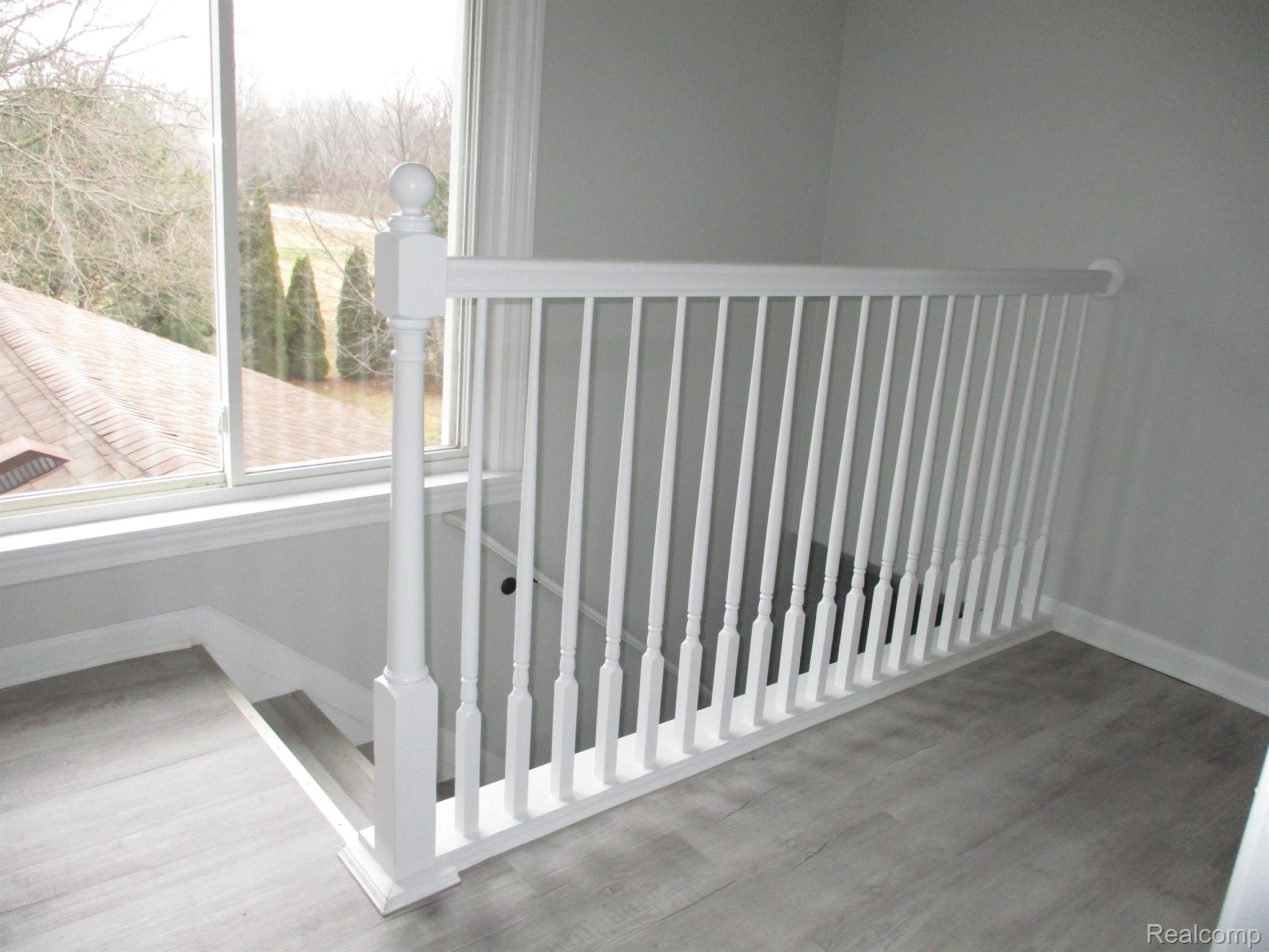 42360 Willow Road New Boston, MI 48164 - Photo 24 of 49 Upstairs landing