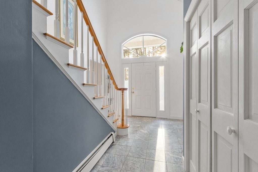 204 Old Farm Road Leominster, MA 01453 - Photo 22 of 40