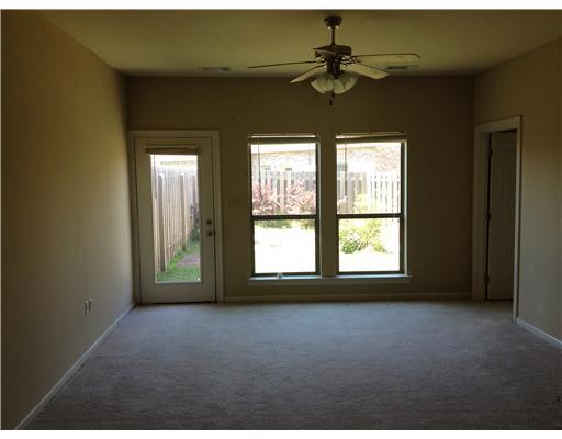 151 Nickel Loop Slidell, LA 70458 - Photo 2 of 11