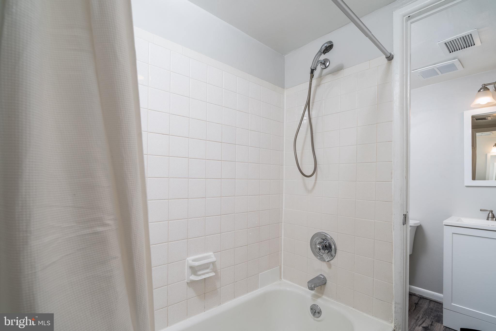 10564 Twin Rivers Road, Unit B2 Columbia, MD 21044 - Photo 17 of 28 Bath 1
