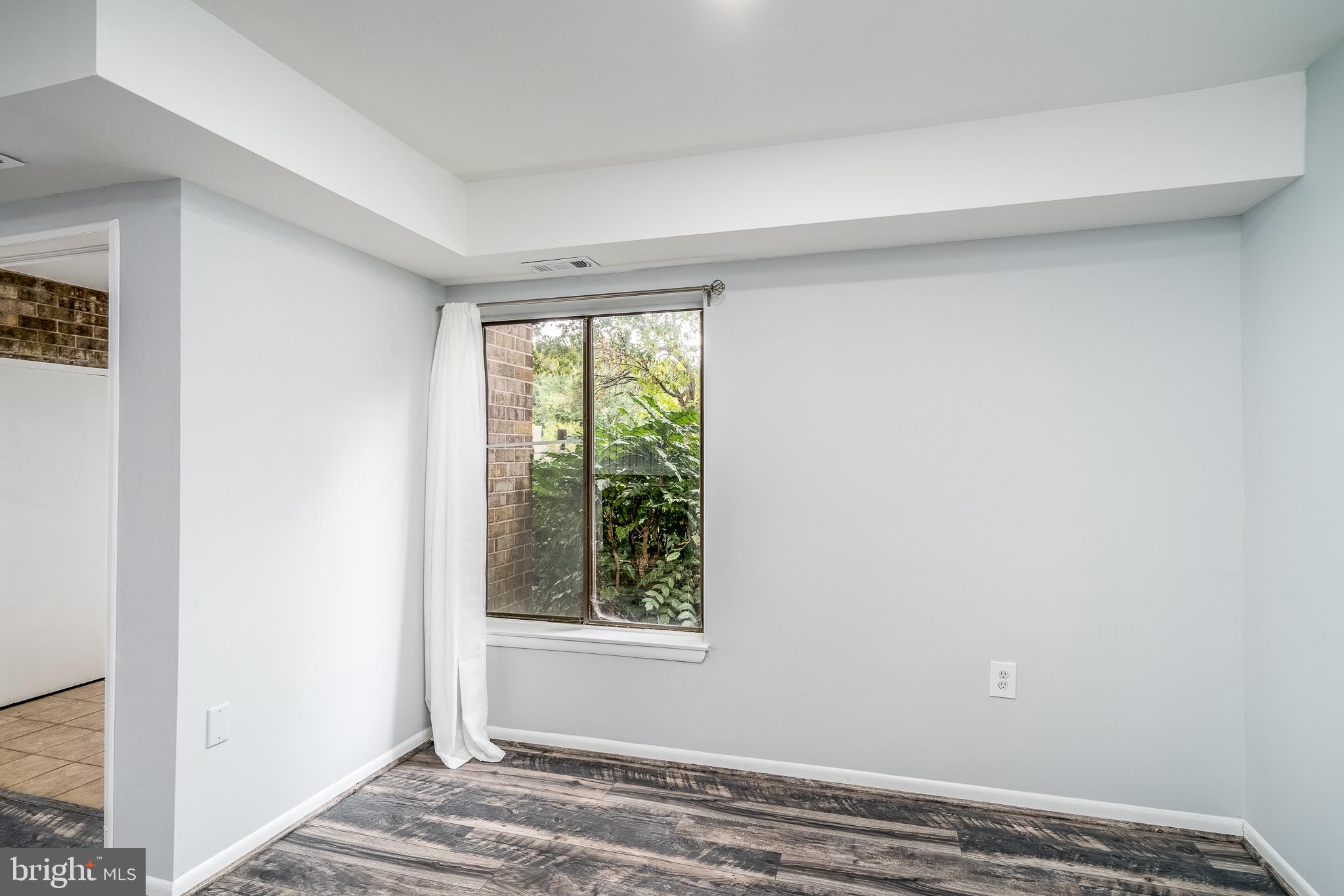 10564 Twin Rivers Road, Unit B2 Columbia, MD 21044 - Photo 9 of 28 Dining Area