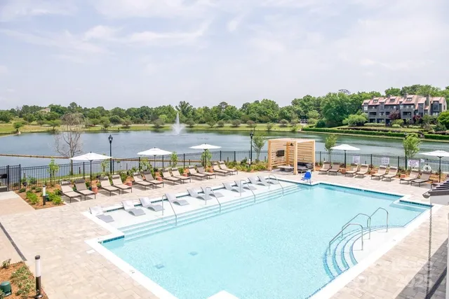 $2,251 | 6010 Jasmine Lane, Unit B2, Charlotte, NC 28262