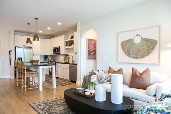 $2,386 | 6010 Jasmine Lane, Unit B2, Charlotte, NC 28262
