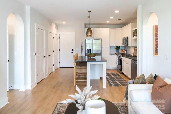 $2,386 | 6010 Jasmine Lane, Unit B2, Charlotte, NC 28262