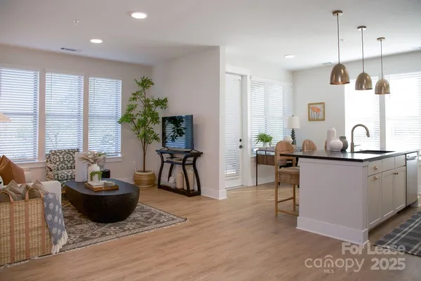 $2,386 | 6010 Jasmine Lane, Unit B2, Charlotte, NC 28262