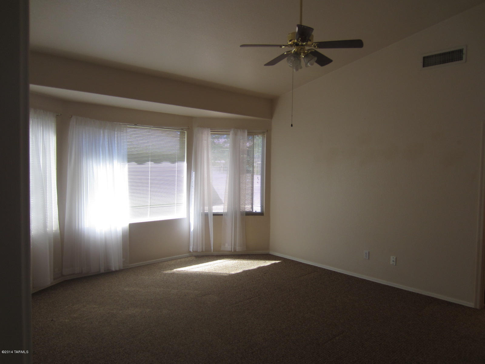7311 West Rivulet Drive Tucson, AZ 85743 - Photo 7 of 11