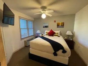 $135,900 | 123 Center Street, Unit 202, Lake Geneva, WI 53147