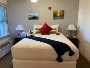 $135,900 | 123 Center Street, Unit 202, Lake Geneva, WI 53147