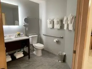 $135,900 | 123 Center Street, Unit 202, Lake Geneva, WI 53147