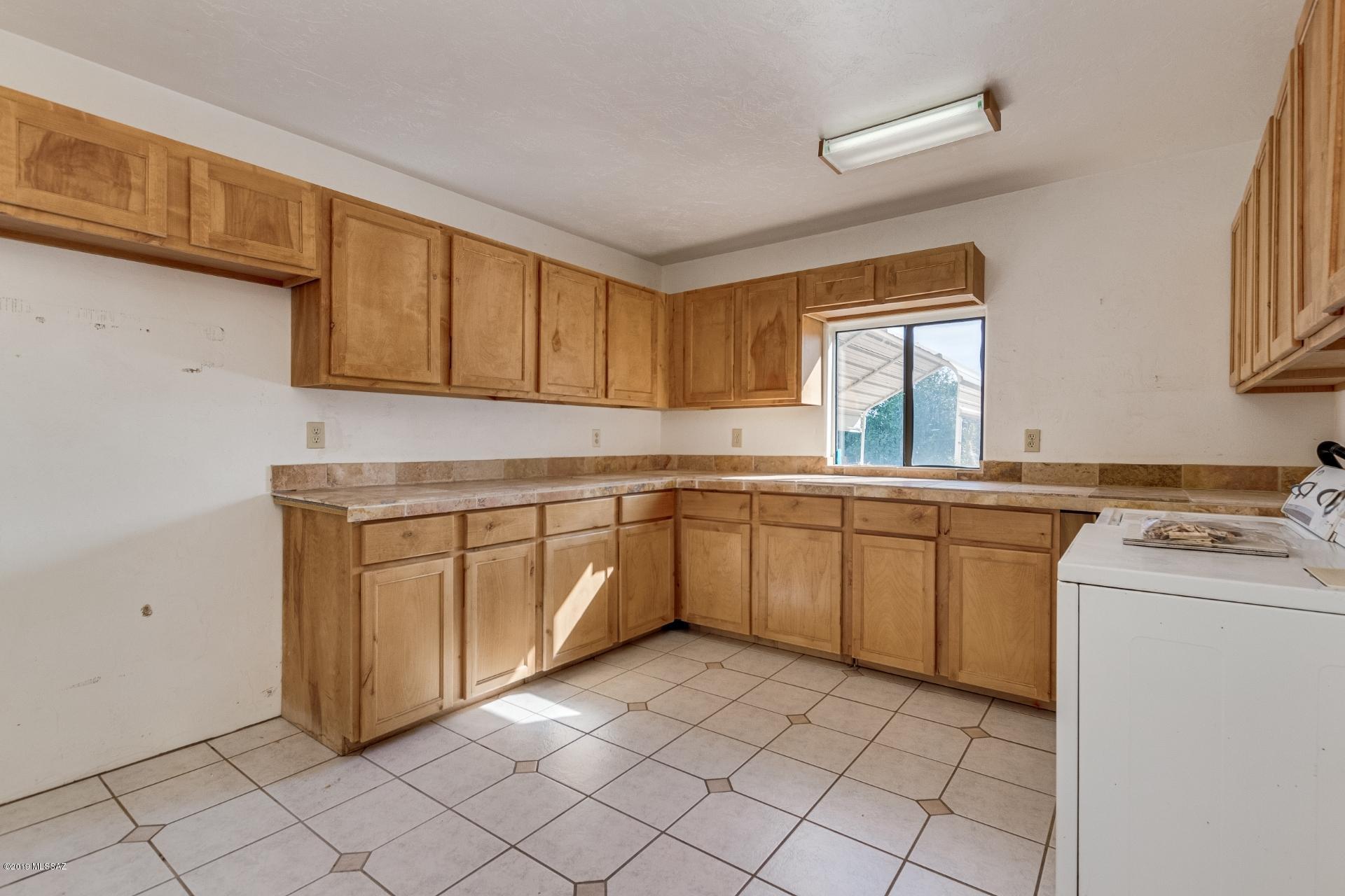 38383 South Bluebell Road Marana, AZ 85658 - Photo 10 of 19