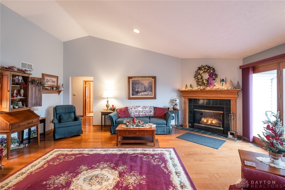 1528 Jasper Road Xenia, OH 45385 - Photo 3 of 30 Gallery Image 3