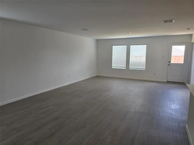 $1,850 | 2009 Derby Lane, Aubrey, TX 76227