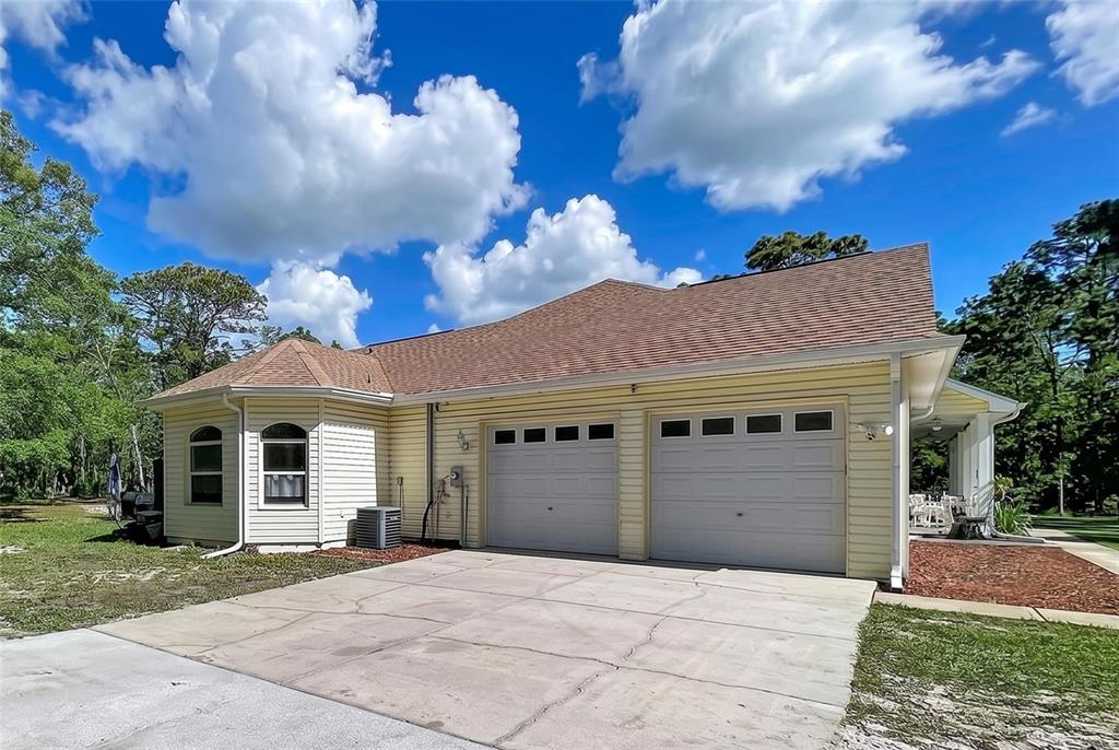 16475 Kids Avenue Weeki Wachee, FL 34614 - Photo 7 of 100